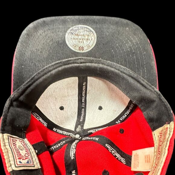 Chicago Bulls - Mitchell & Ness Hardwood Classic - NBA Snapback Hat Cap - Red - Picture 9 of 13